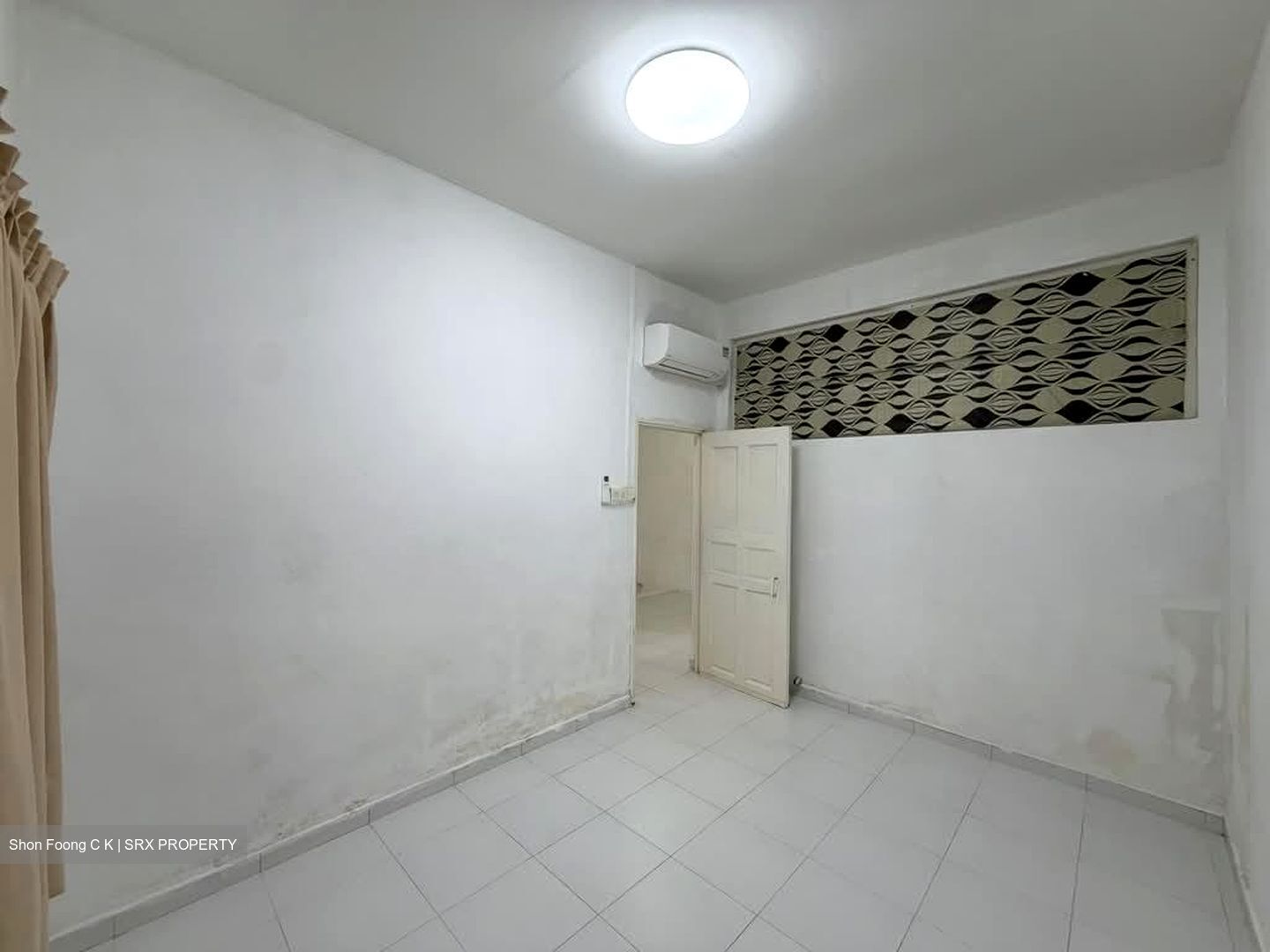 Sembawang Hills Estate (D20), Terrace #579072731